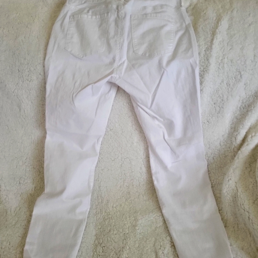 NWOT Jessica Simpson Jeans - Picture 2 of 6
